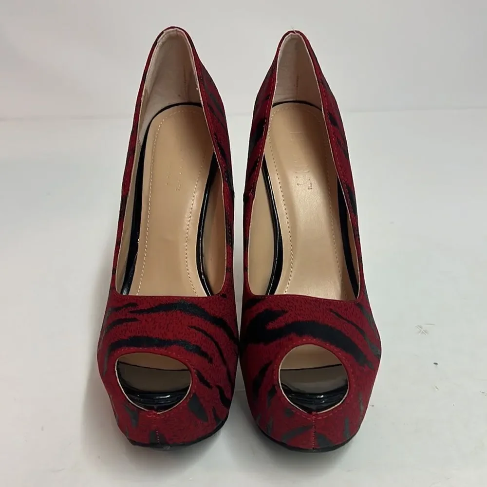 LILIANA Tiger Print peep toe platform stiletto heels,‎ size 8 D17
